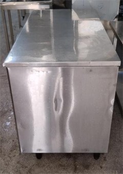 Ερμάριο Ανοξείδωτο 144x70x86Cm Με 2 Συρόμενες Πόρτες Μεταχειρισμένη